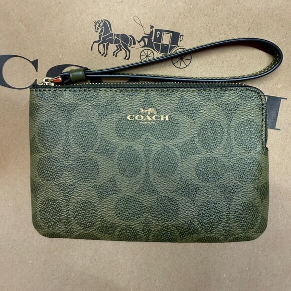 coach Corner Zip Wristlet In Signature Canvas caq75 - Picture 1 of 4